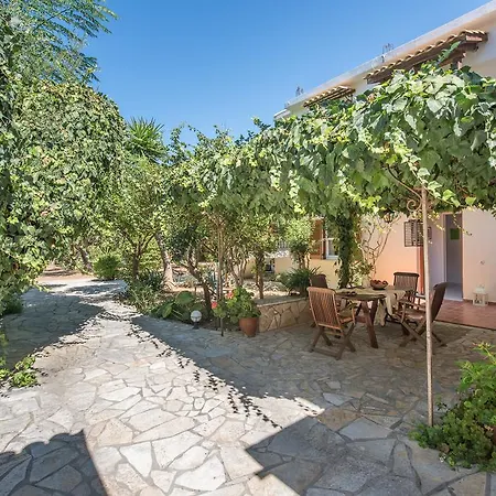 Casa de hóspedes Physis Vasilikí